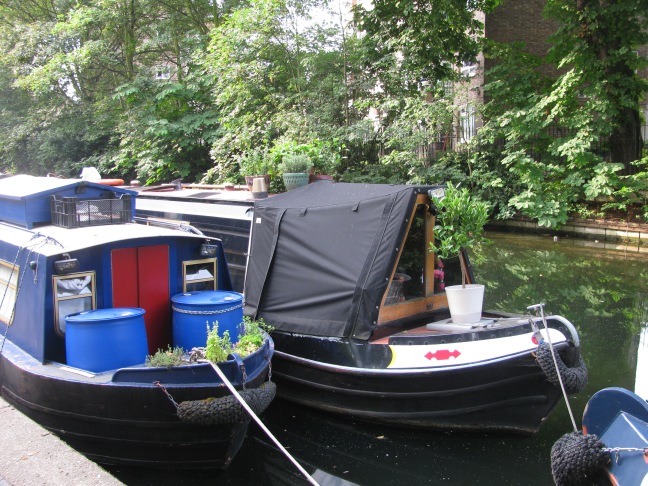 Garden on Canal boat, Hackney, london